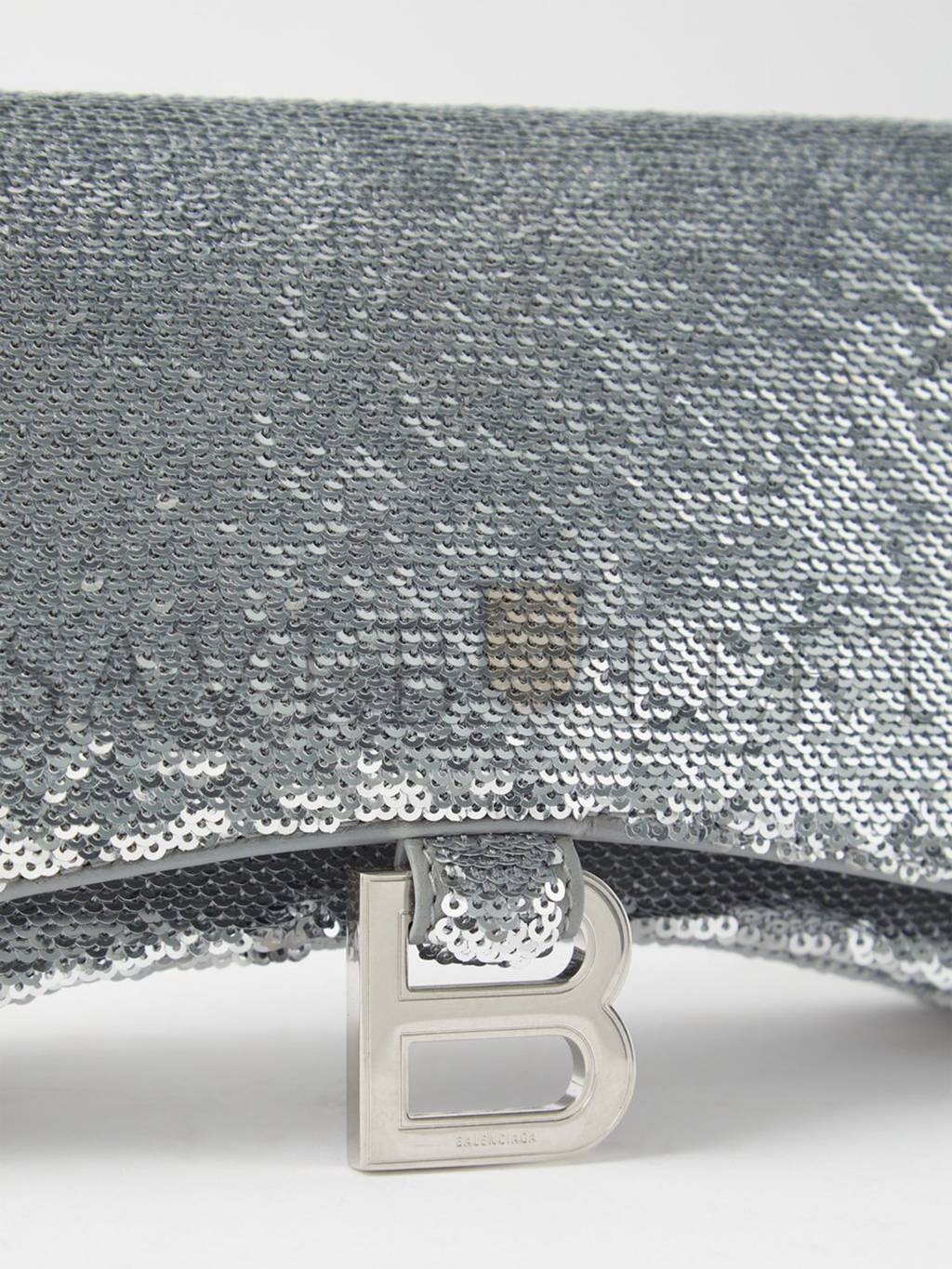 BALENCIAGA SILVER HOURGLASS SEQUINNED LEATHER CROSS-BODY BAG MATCHESFASHION US (19.5*12*5cm)