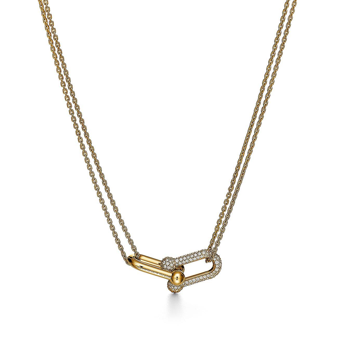 TIFFANY HARDWEAR LINK PENDANT IN YELLOW GOLD WITH PAVÉ DIAMONDS