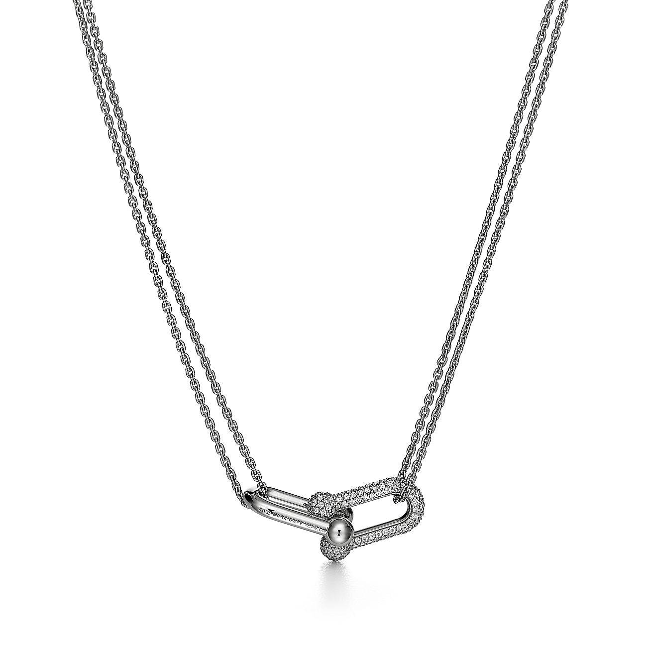 TIFFANY HARDWEAR LINK PENDANT IN WHITE GOLD WITH PAVÉ DIAMONDS